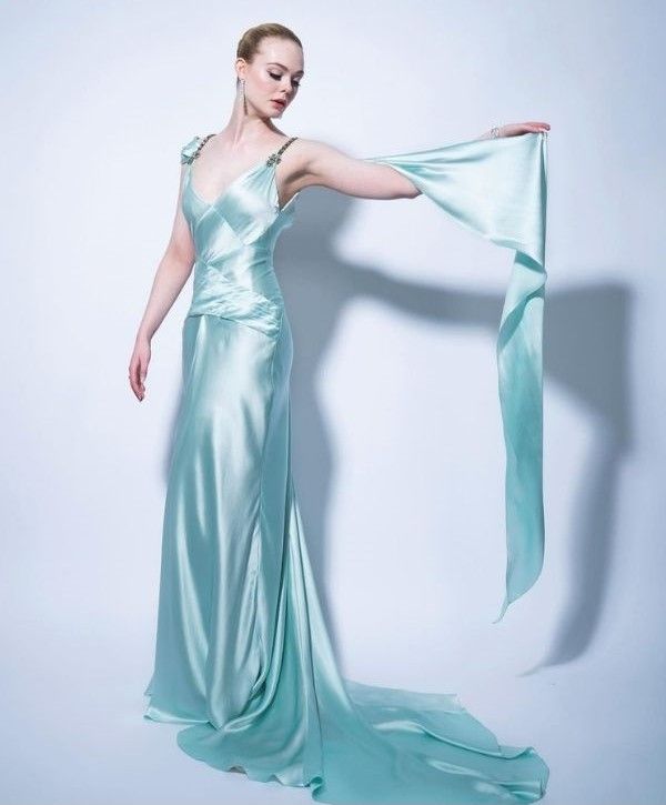 Elle Fanning in Gucci and Fred Leighton jewels