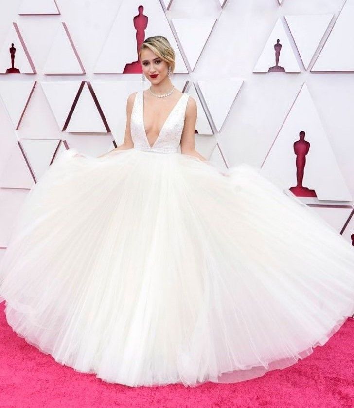 Maria Bakalova at the Oscars 2021 Academy Awards Maria Bakalova at the Oscars 2021 Academy Awards