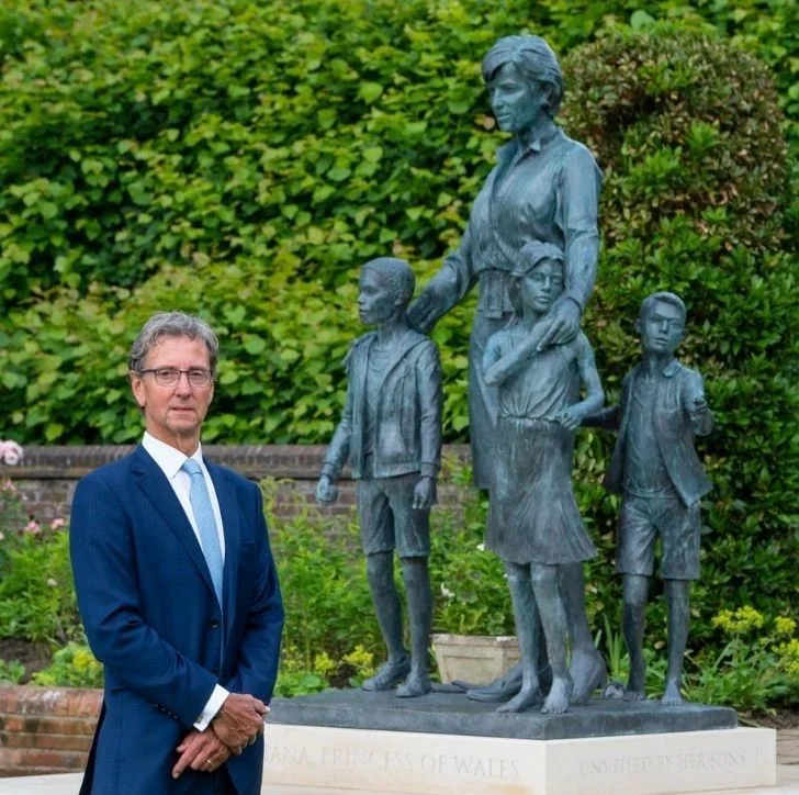 Sculptor Ian Rank-Broadley with his statue of Princess Diana