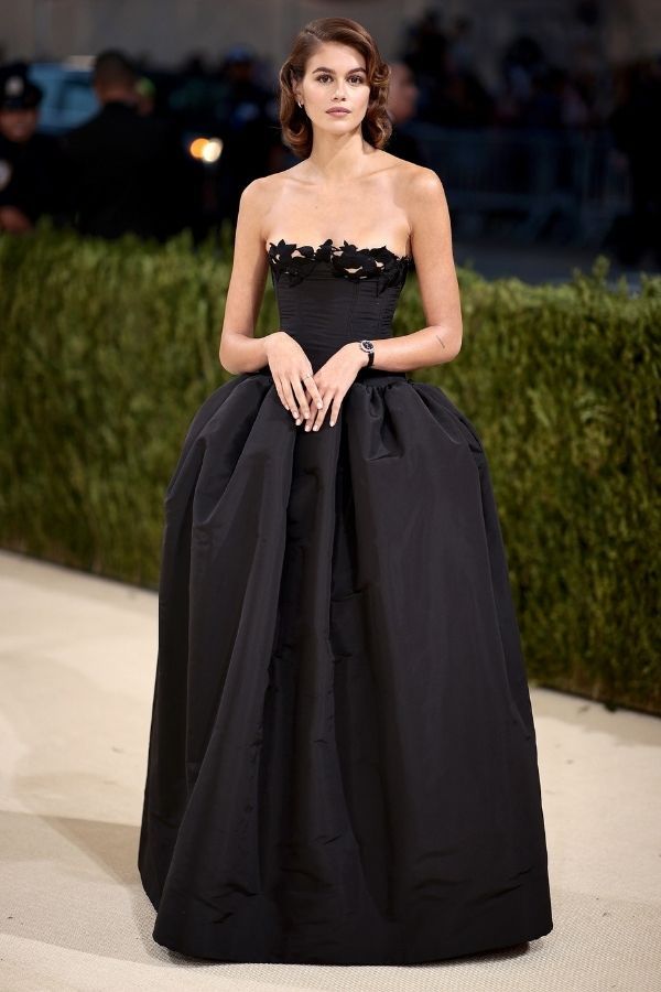 Kaia Gerber in Oscar de la Renta_Met Gala 2021_OnlineHarbour Kaia Gerber in Oscar de la Renta_Met Gala 2021_OnlineHarbour