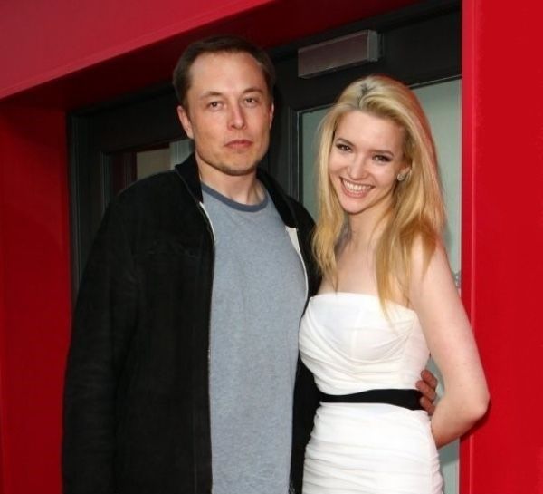 Elon Musk and English wife Talulah Riley Elon Musk and English wife Talulah Riley