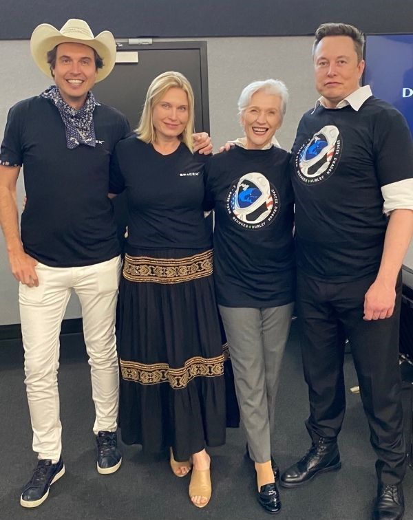Elon Musk_Maye Musk_brother Kimbal Musk_sisterTosca Musk_OnlineHarbour Elon Musk_Maye Musk_brother Kimbal Musk_sisterTosca Musk_OnlineHarbour
